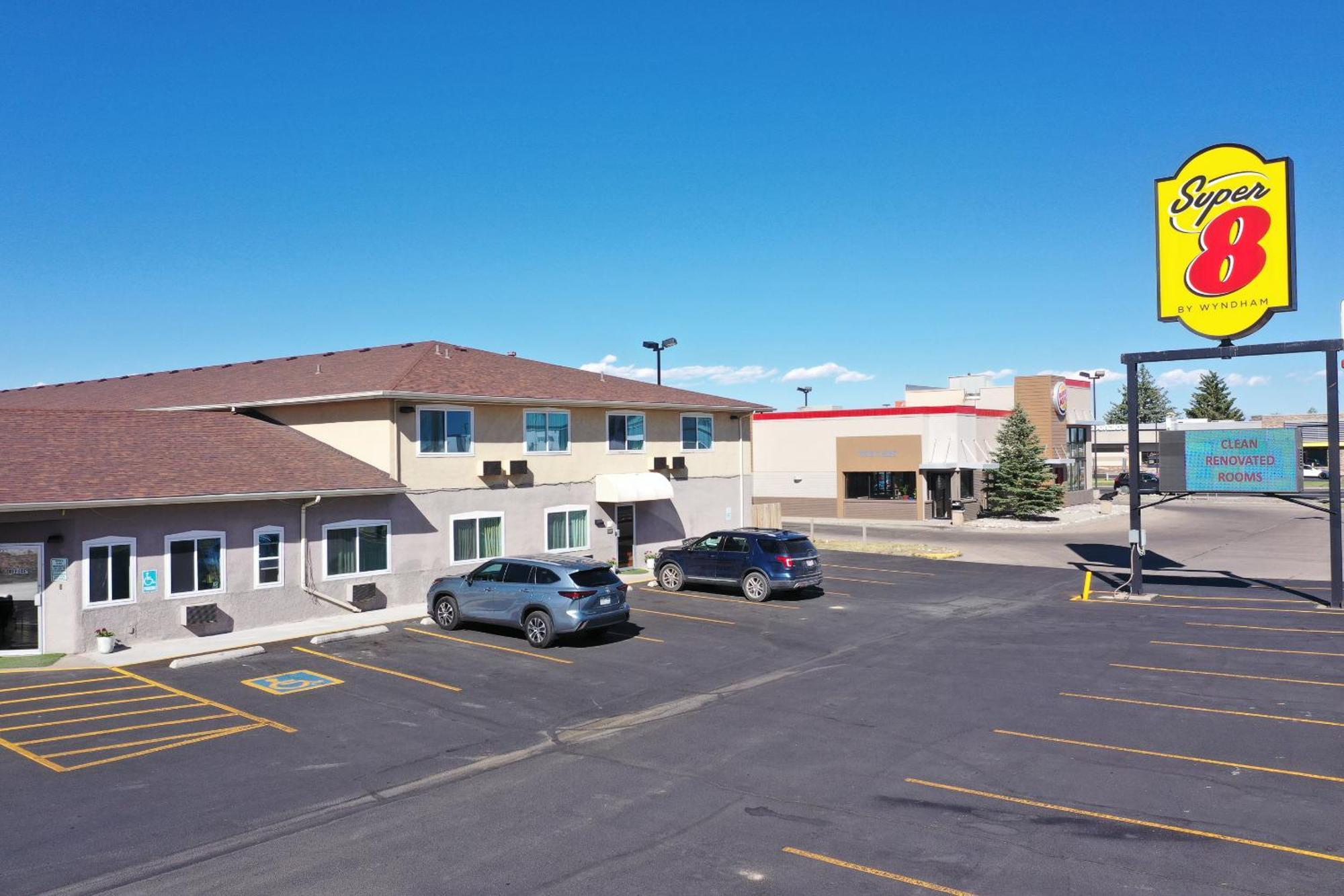 Super 8 By Wyndham Alamosa Motel Exterior photo