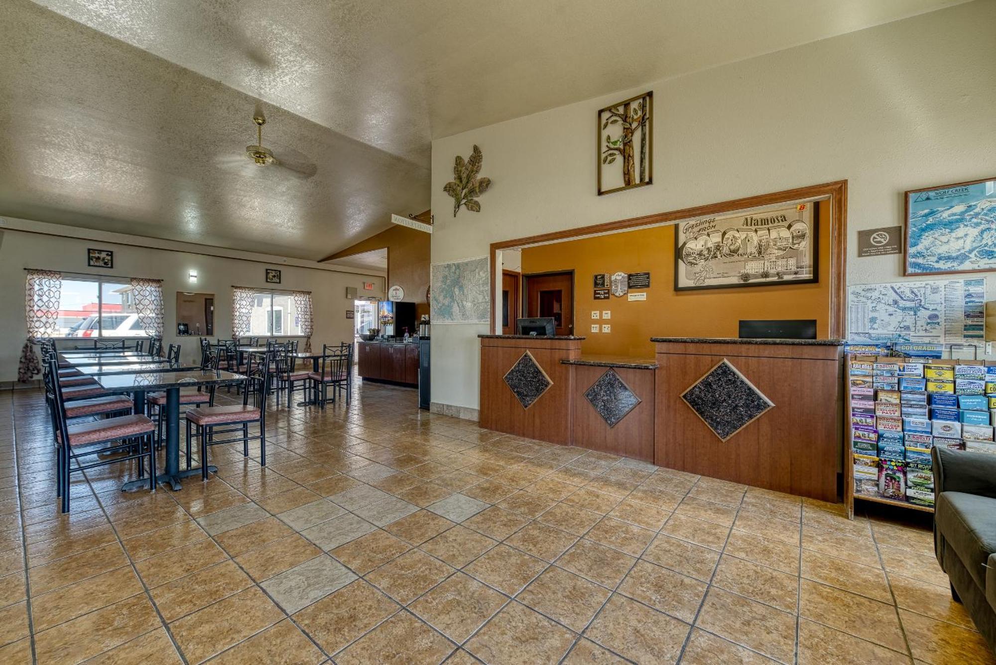 Super 8 By Wyndham Alamosa Motel Exterior photo