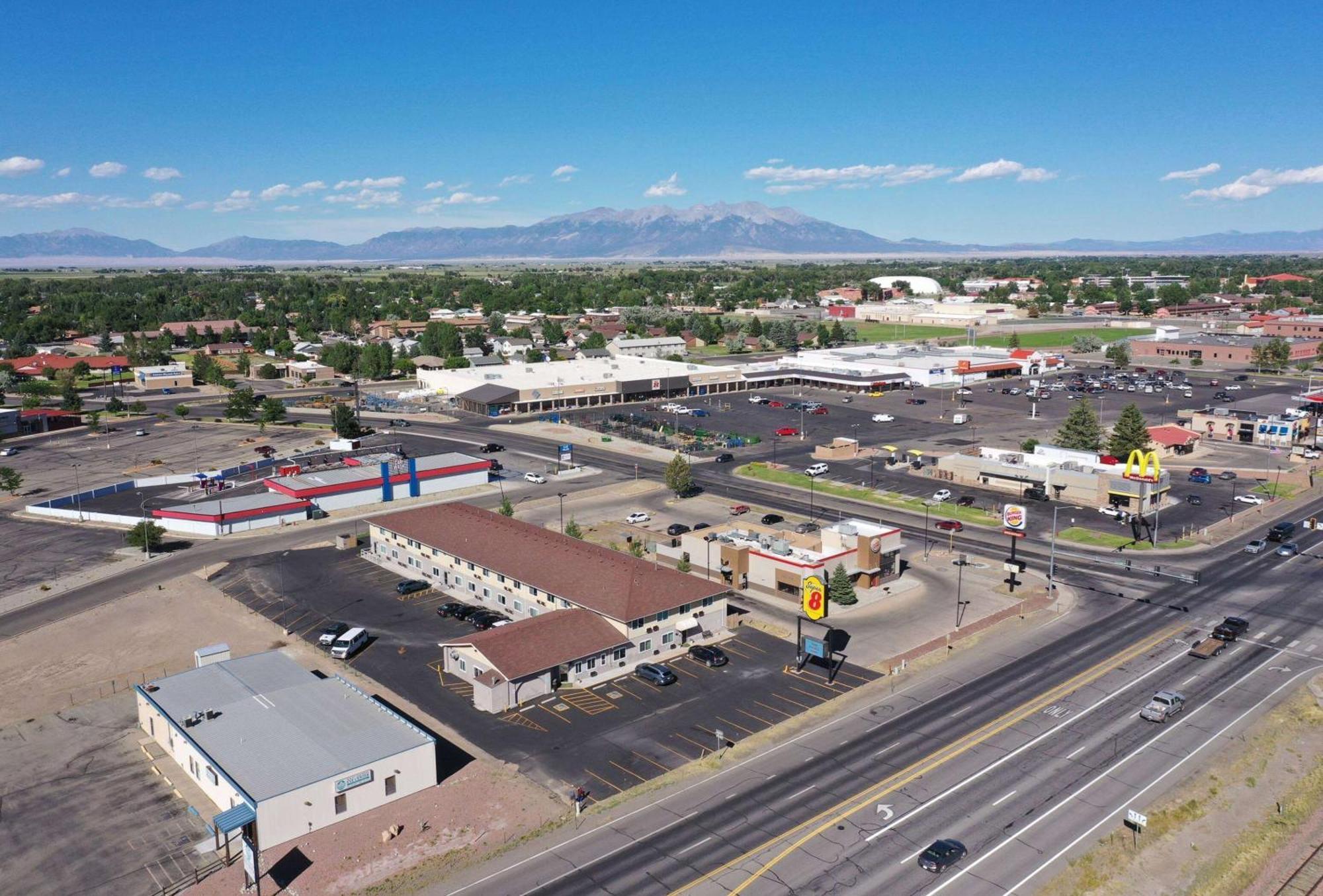 Super 8 By Wyndham Alamosa Motel Exterior photo